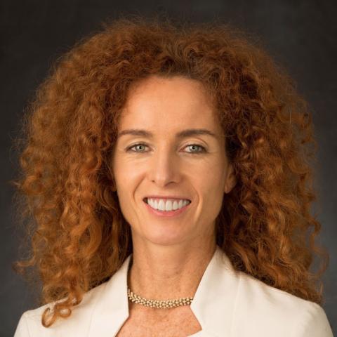 Headshot Carolyn Kissane, Associate Dean