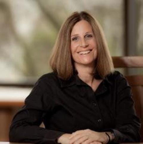Tami Majer 