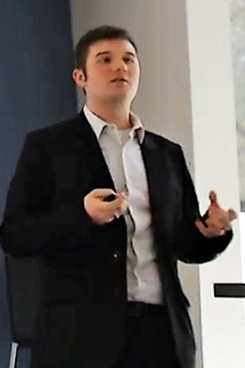 item.storyPage.activeImage.alt || true