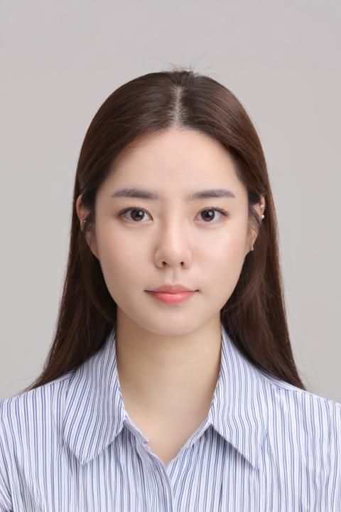 item.storyPage.activeImage.alt || true