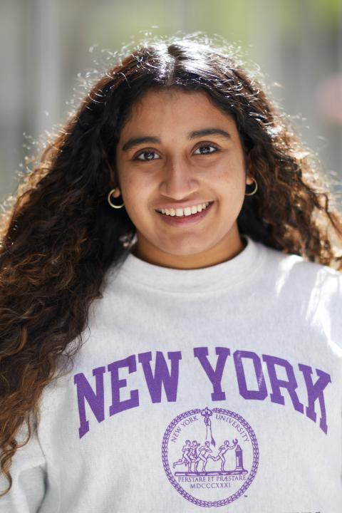 item.storyPage.activeImage.alt || true