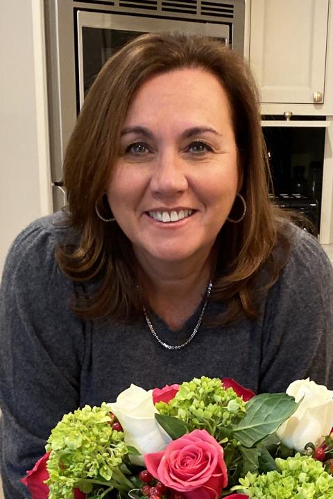 item.storyPage.activeImage.alt || true