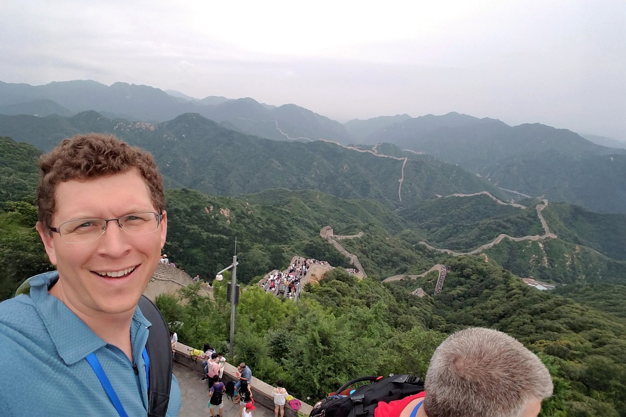 NYU SPS CE instructor Lucas Finco snaps a selfie at the Great Wall of China