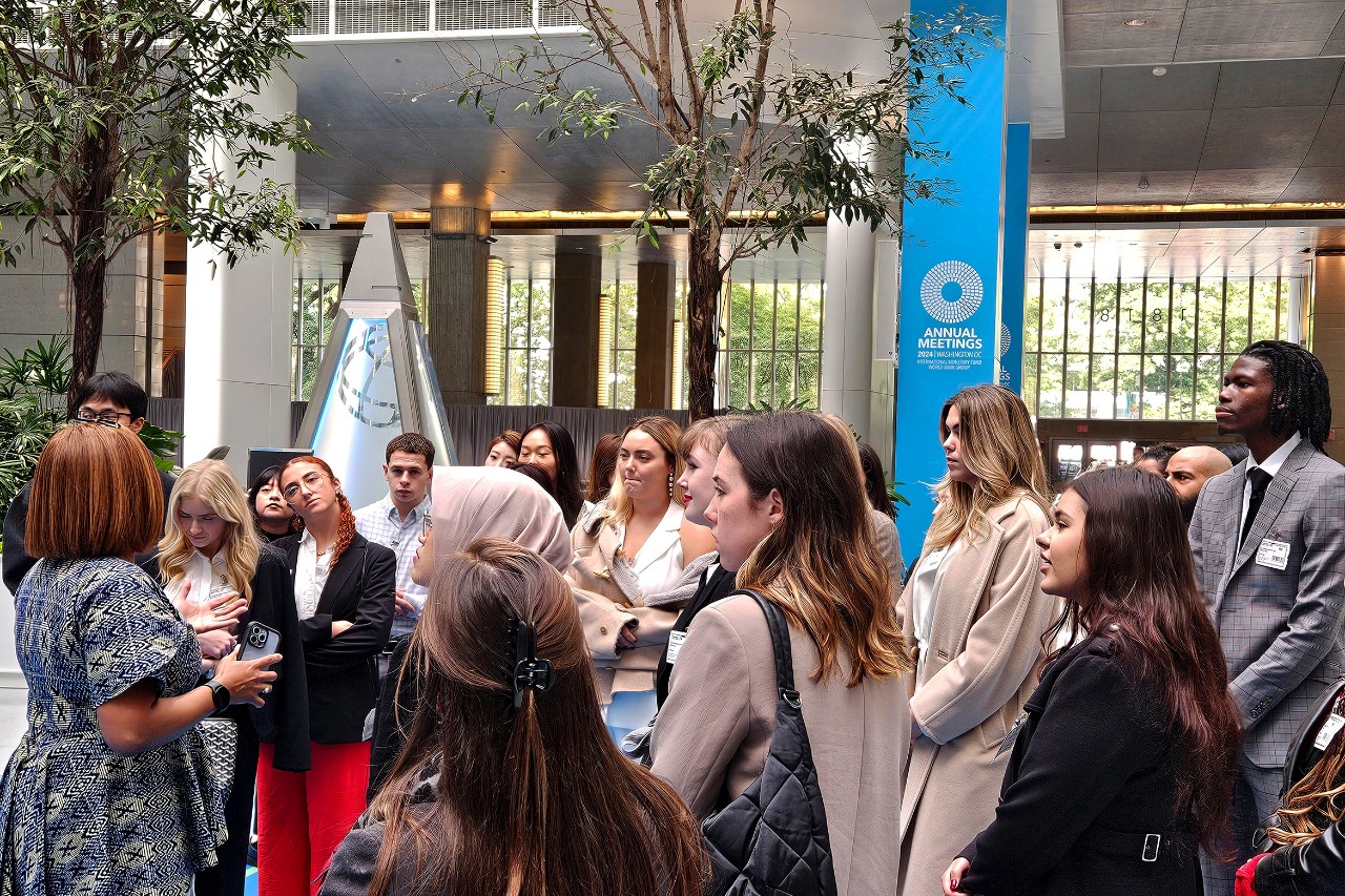 A group of Ronald Naples' students visit the World Bank in Washington, D.C.