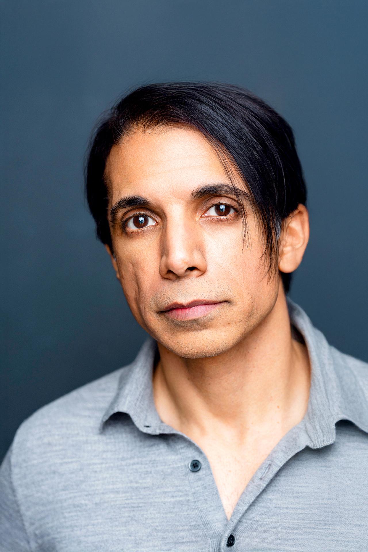 Headshot of NYU SPS CE instructor Simon TaufiQue