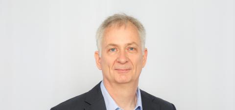 item.storyPage.activeImage.alt || true