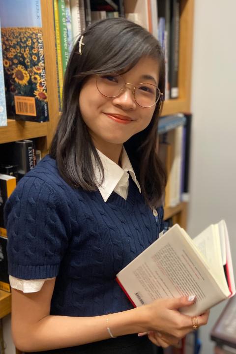 item.storyPage.activeImage.alt || true