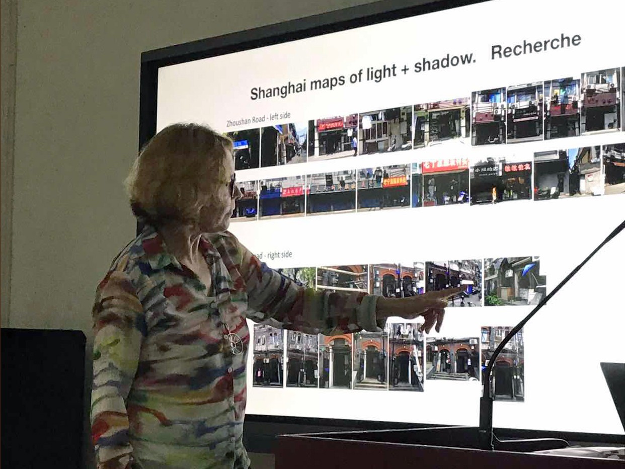 Mechthild Schmidt Feist showing photos